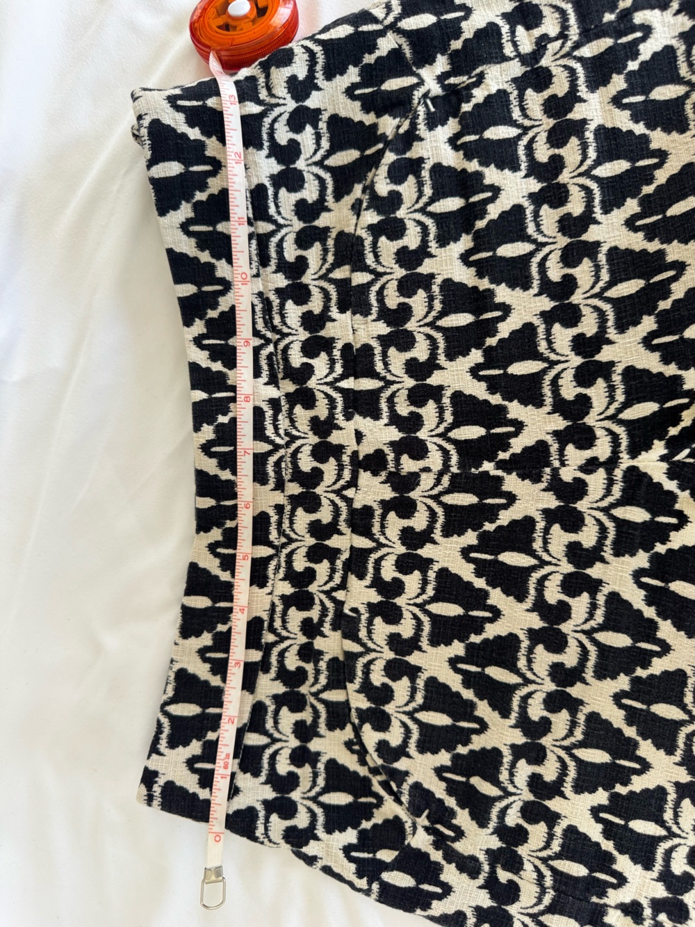 Cartonnier Black and Cream Damask shorts